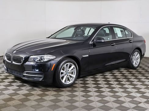 Used 2014 BMW 528i xDrive Sedan AWD/4WD image 10