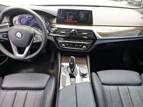 Used 2017 BMW 530i RWD image 15