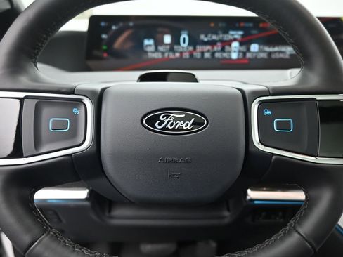 New 2026 Ford Expedition Max Platinum image 11