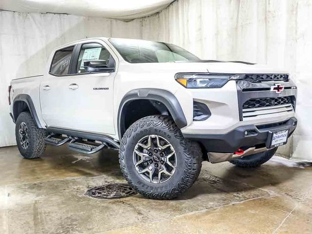 New 2026 Chevrolet Colorado ZR2 w/ Technology Package AWD/4WD image 2