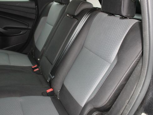 Used 2017 Ford C-MAX Energi SE w/ Cold Weather Package FWD image 13