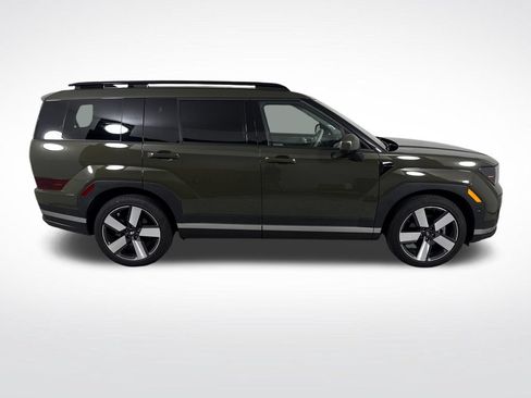 Used 2024 Hyundai Santa Fe Limited AWD/4WD image 2