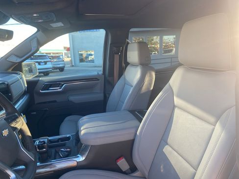 New 2026 Chevrolet Silverado 1500 LTZ w/ LTZ Premium Package image 25