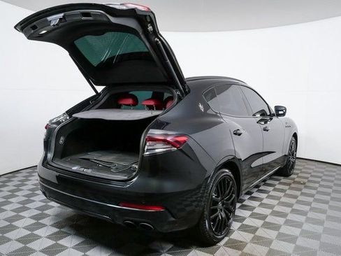 Certified 2022 Maserati Levante GT image 29