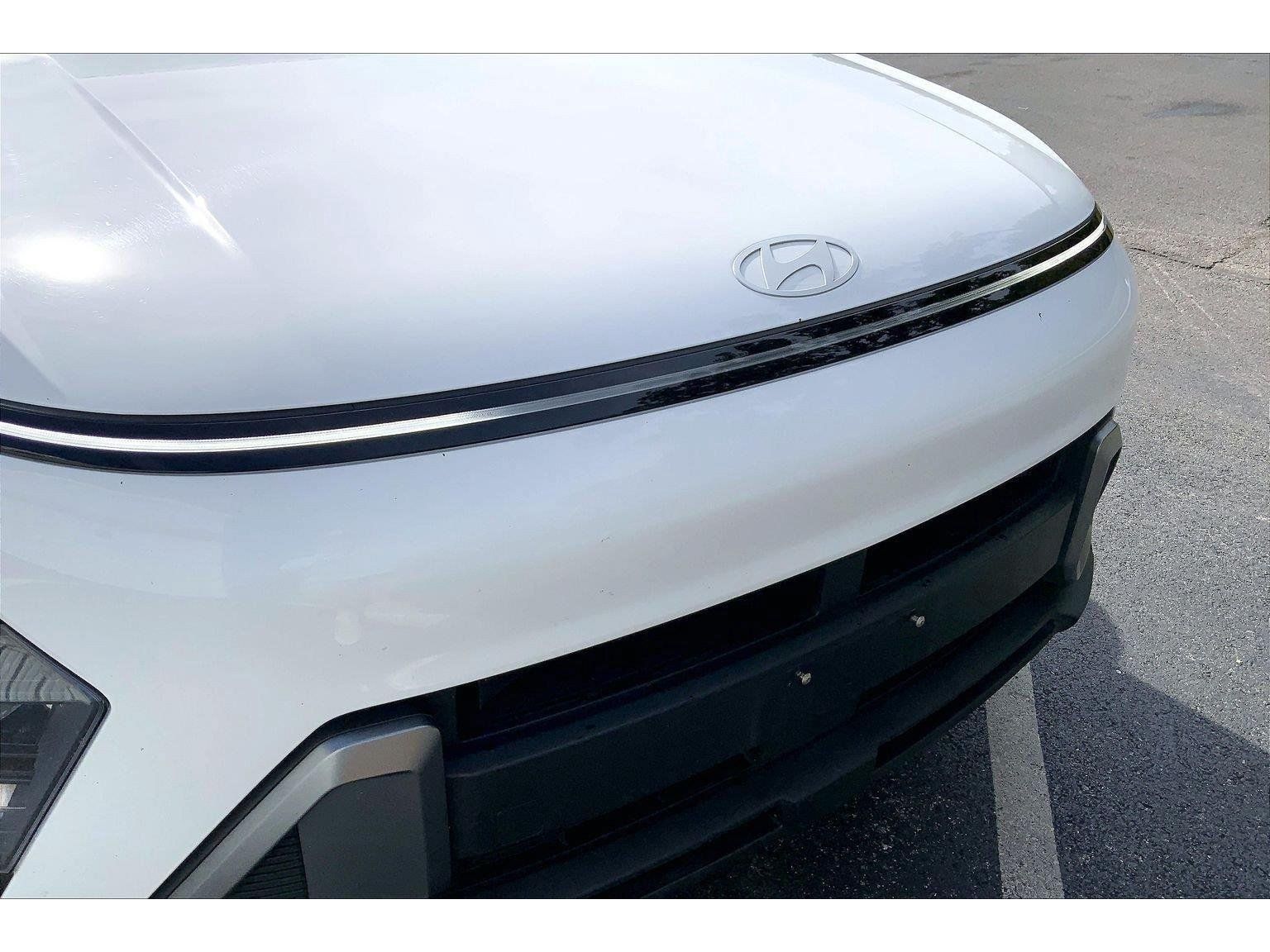 Used 2025 Hyundai Kona SEL AWD/4WD image 28