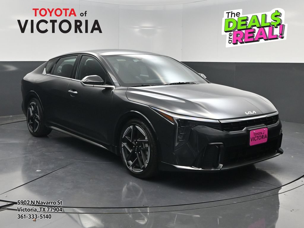 Used 2025 Kia K4 GT-Line w/ GT-Line Premium Package FWD image 1