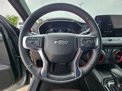 Used 2025 Chevrolet Blazer RS FWD image 18