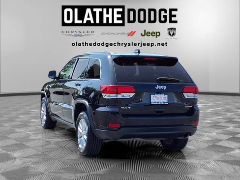 Used 2021 Jeep Grand Cherokee Laredo X AWD/4WD image 3