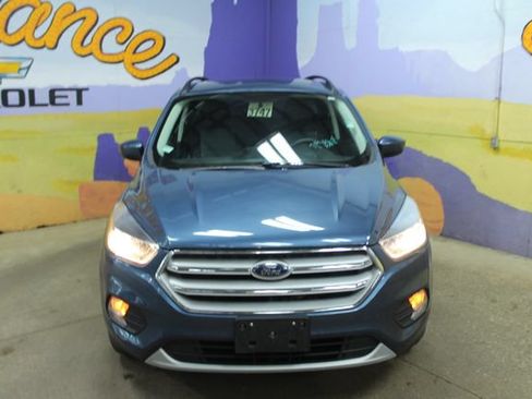 Used 2018 Ford Escape SE w/ SE SYNC Package AWD/4WD image 3