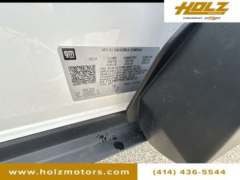 Certified 2025 Chevrolet Trax LT w/ Driver Confidence Package image 33