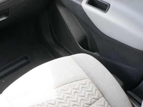 Used 2024 Chevrolet Equinox LS w/ Driver Confidence II Package AWD/4WD image 24
