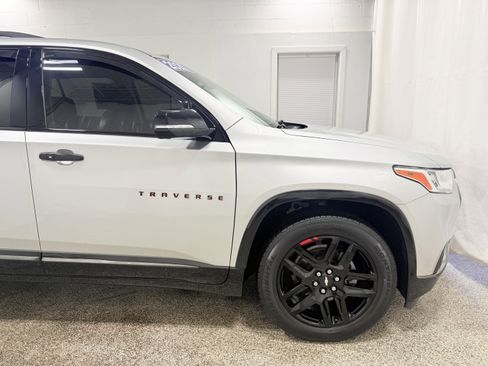 Used 2020 Chevrolet Traverse Premier w/ Redline Edition image 8