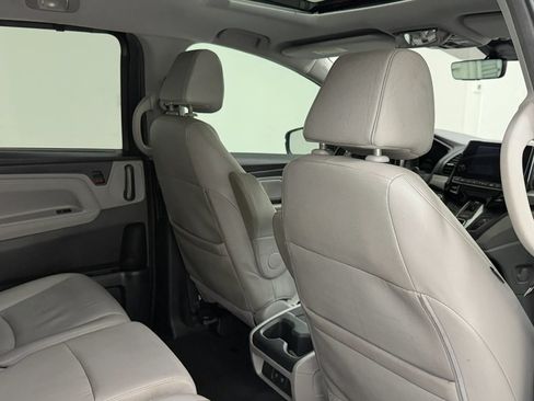 Used 2018 Honda Odyssey EX-L image 7