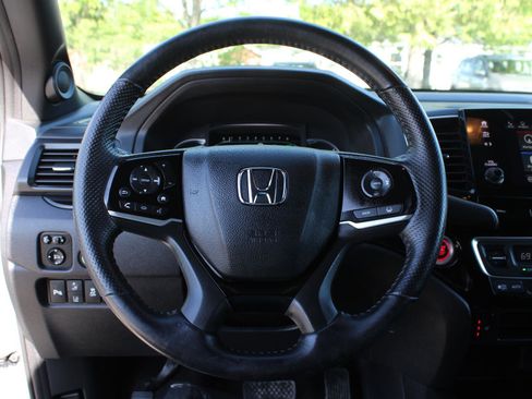 Used 2019 Honda Passport Touring image 11