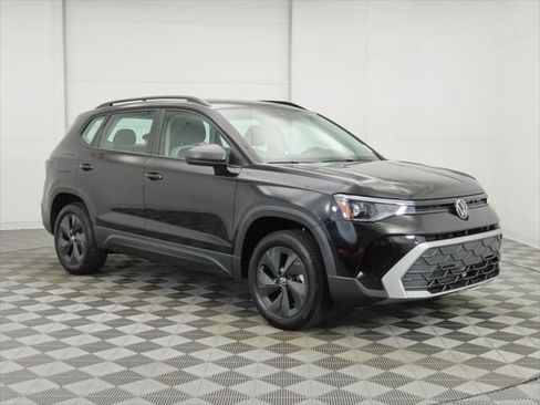 New 2026 Volkswagen Taos S image 3