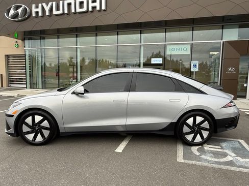 Certified 2025 Hyundai Ioniq 6 SE RWD image 2