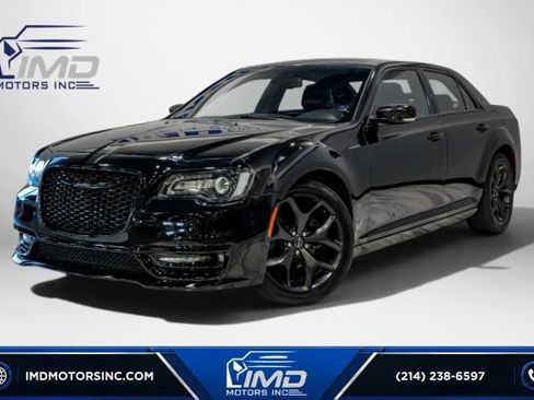 Used 2021 Chrysler 300 S RWD image 1
