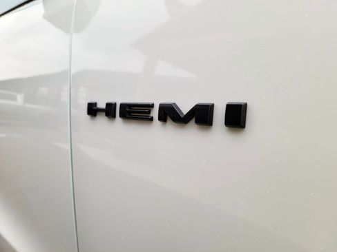Used 2022 Dodge Durango R/T w/ Hemi Orange Plus Package image 24