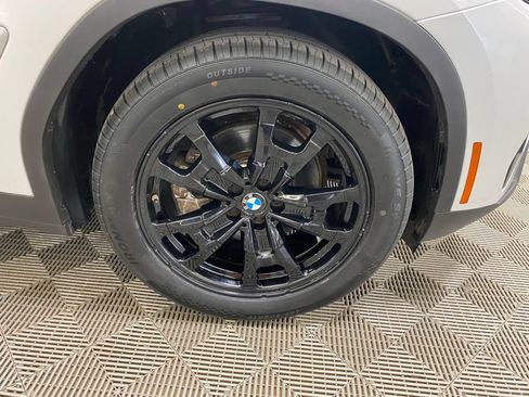 Used 2022 BMW X3 sDrive30i w/ Premium Package 2 RWD image 9