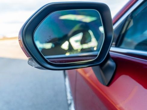 Used 2020 Toyota Avalon Limited image 20