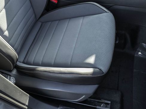 New 2026 Volkswagen Jetta SE FWD image 44