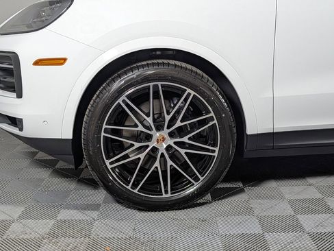 New 2026 Porsche Cayenne Coupe AWD/4WD image 11