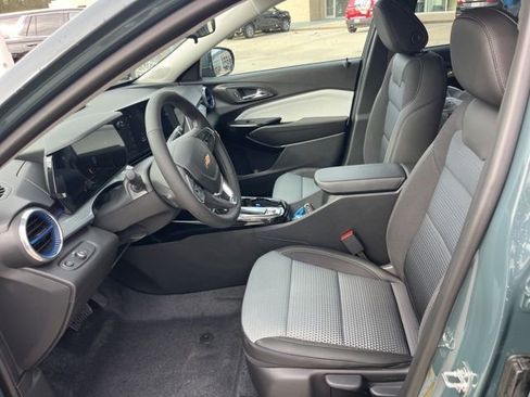 New 2026 Chevrolet Trax LT w/ Driver Confidence Package image 14