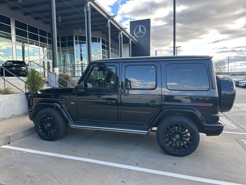 Used 2021 Mercedes-Benz G 550 image 4