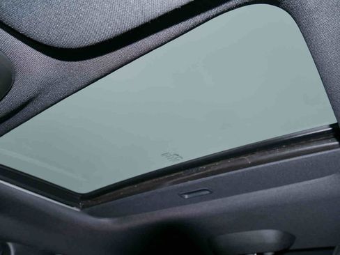 Used 2023 Dodge Durango R/T w/ Blacktop Package image 35