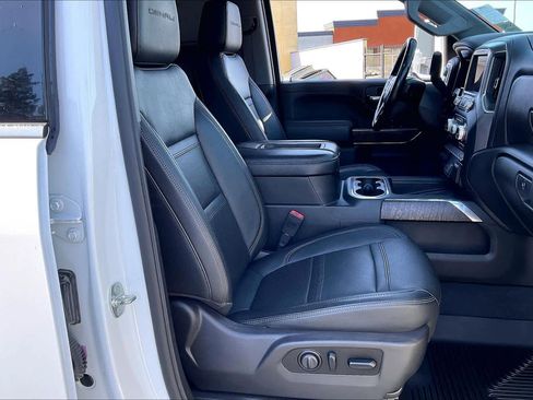 Used 2020 GMC Sierra 2500 Denali w/ Denali Ultimate Package image 10