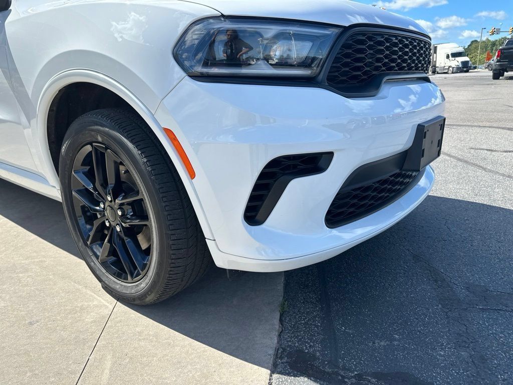 Used 2025 Dodge Durango GT AWD/4WD image 11