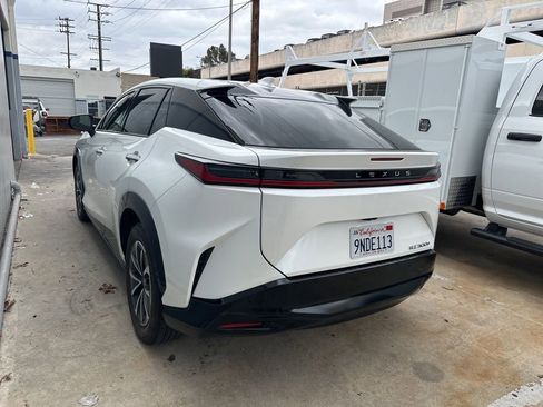 Used 2024 Lexus RZ 300e Premium w/ Technology Package image 16