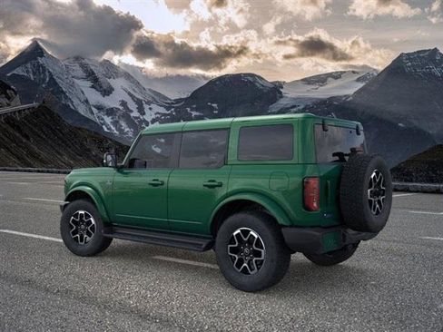 New 2025 Ford Bronco Outer Banks image 4