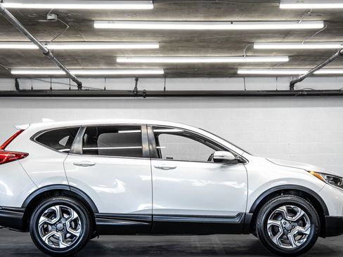 Used 2018 Honda CR-V EX image 6