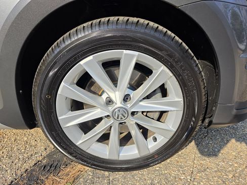 Used 2017 Volkswagen Golf Alltrack SE AWD/4WD image 42
