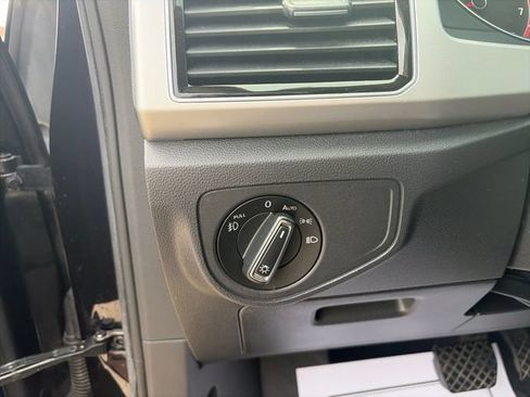 Used 2018 Volkswagen Atlas SEL AWD/4WD image 12