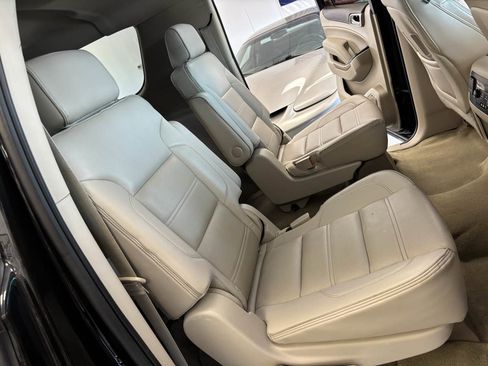 Used 2015 GMC Yukon XL Denali w/ Premium Package AWD/4WD image 24