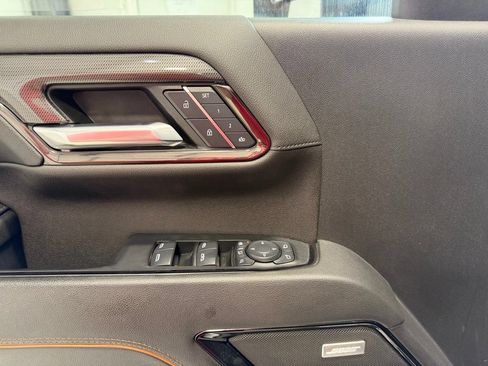 Used 2024 GMC Sierra 2500 AT4 w/ AT4 Preferred Package AWD/4WD image 27