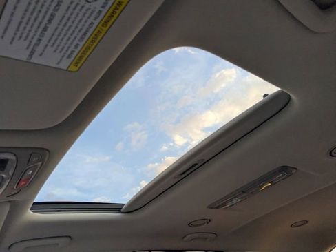 Certified 2024 Kia Telluride EX w/ EX Captain's Chair Package image 25