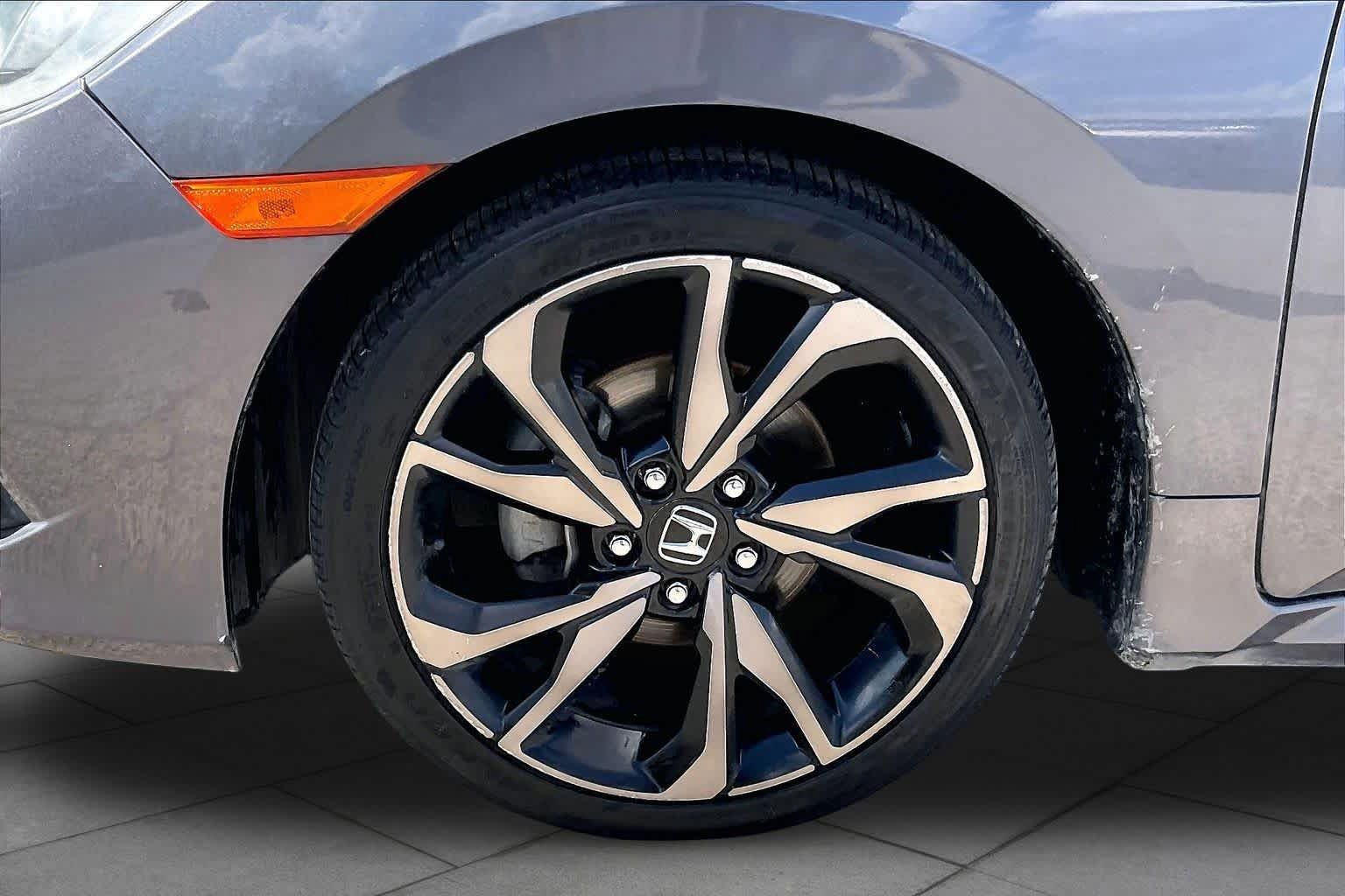Used 2020 Honda Civic Sport image 10