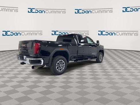 Used 2025 GMC Sierra 2500 SLT AWD/4WD image 8