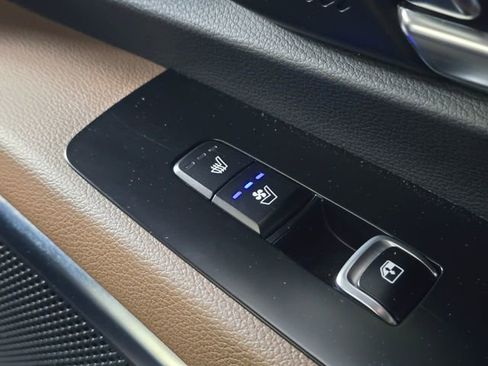 Used 2021 Kia Telluride SX w/ SX Prestige Package image 20