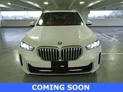 Used 2025 BMW X5 xDrive40i w/ Climate Comfort Package image 3