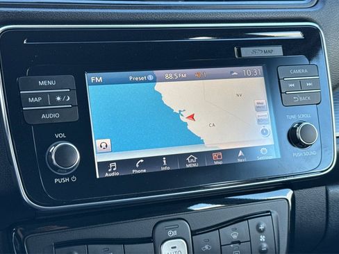 Used 2019 Nissan Leaf SL w/ SL Technology Package image 18