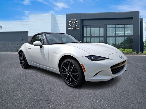 New 2025 MAZDA MX-5 Miata Grand Touring image 1