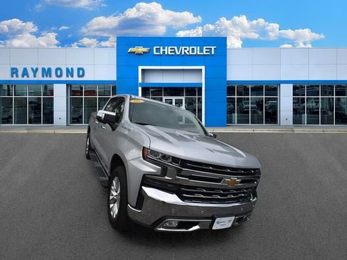 Used 2020 Chevrolet Silverado 1500 LTZ w/ LTZ Premium Package AWD/4WD image 9