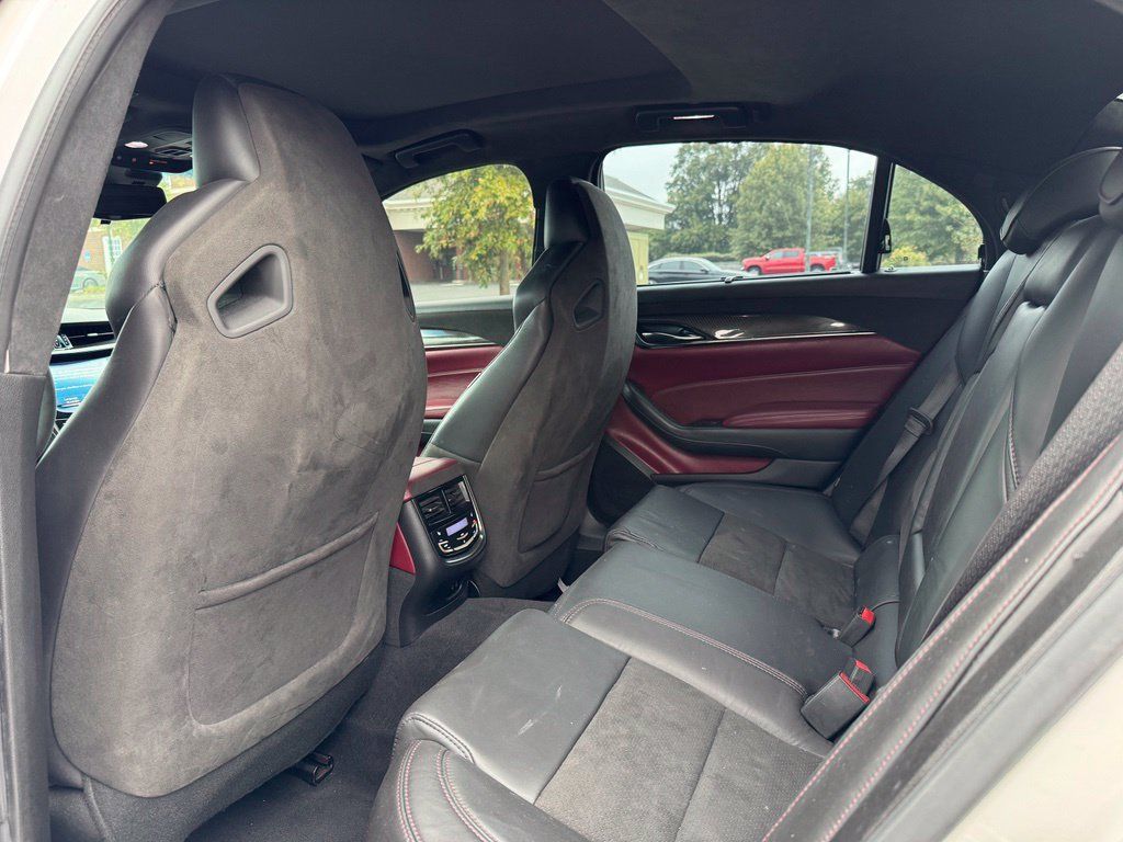 Used 2018 Cadillac CTS V RWD image 12
