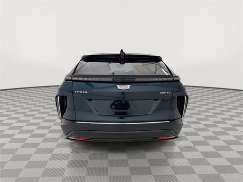 New 2026 Cadillac Lyriq Premium Luxury image 9
