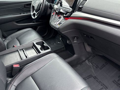 Certified 2024 Honda Odyssey Sport image 16