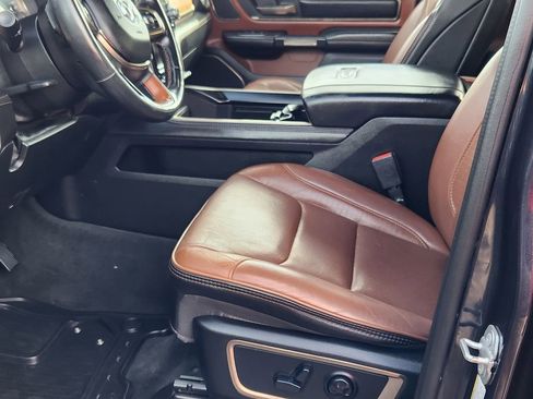 Used 2020 RAM 1500 Limited image 10